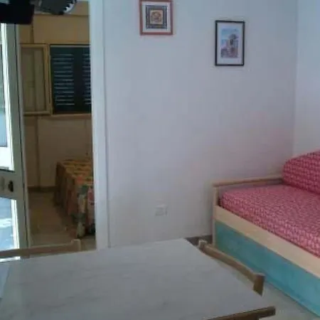Orchideen-ferienwohnung Mit Ueberdachter Veranda By Interhome Appartement