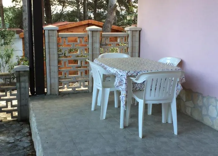 Orchideen-ferienwohnung Mit Ueberdachter Veranda By Interhome
